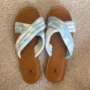 Blue & white tie dye sandals